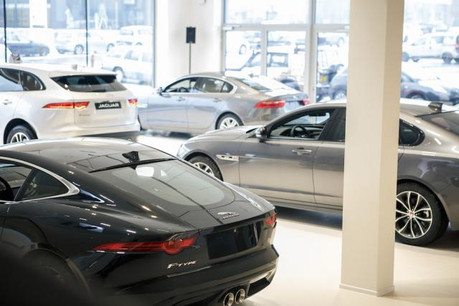 Si 91% des résidents connaissent l’Autofestival, seuls 24% pensent que c’est le meilleur moment pour acheter une voiture. (Photo: Maison Moderne Studio / archives)