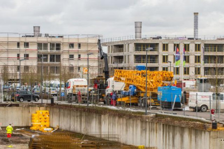 Les prix moyens des appartements en construction ont baissé, affirme le ministère. Mais pas partout! (Photo: Charles Caratini / archives)