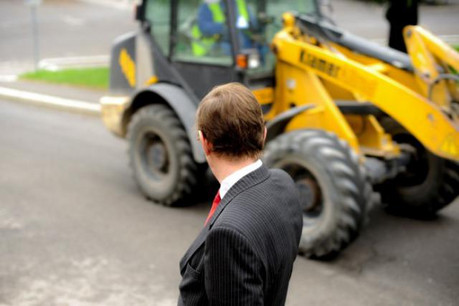Les services aux entreprises et la construction sont en situation de chute d’emplois. (Photo: archives paperJam)