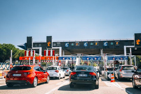 Verra-t-on à moyen terme la mise en place d’un péage de ce type sur l’A31? Une hypothèse qui laisse présager des bouchons aux heures de pointe. (Photo: Shutterstock )