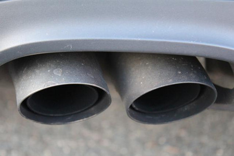 Actuellement, aucun constructeur n’atteint l’objectif européen de 91 grammes de CO2 par kilomètre et par véhicule, fixé pour 2021 par les autorités européennes. (Photo: DR)