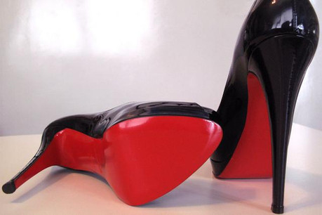 La marque hollandaise VanHaren estimait que la marque déposée par Christian Louboutin, qui associait à la fois la forme et la couleur pour se définir, n’était pas valide. (Photo Licence C. C.)