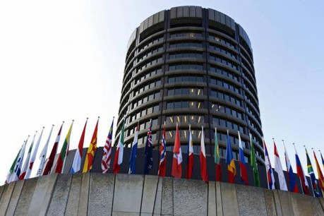 Face aux probabilités d’une nouvelle crise financière liée à la dette, la BRI préconise une hausse progressive des taux directeurs des banques centrales. (Photo: Banque des règlements internationaux)