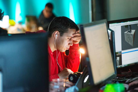 Les équipes avaient 24h pour créer une application originale, un jeu ou n’importe quel autre support pouvant être exécuté dans un navigateur. (Photos: Lala La Photo)