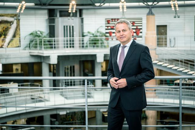 Avenir: Frank Krings voit le Luxembourg devenir le principal pôle de banque privée de Deutsche Bank en Europe. (Photo: Benjamin Champenois / Maison Moderne)
