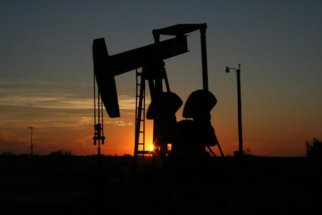 Le pétrole continue d'être pompé et son prix de chuter. (Photo: Pixabay)