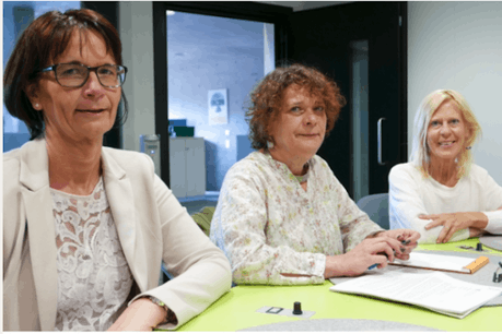 Simone Massard, Anik Raskin et Danièle Fonck au micro de 100,7. (Photo: 100.7)