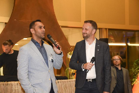 Nasir Zubairi (CEO de la Lhoft) et Georges Bock (Tax Leader chez KPMG Luxembourg) durant la remise des prix en juin 2017. (Photo: Anthony Dehez / archives)