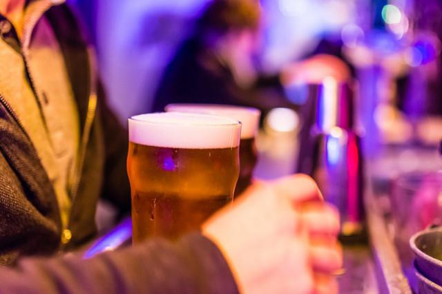Pour l'Horesca, un tiers de la hausse de la TVA sur les boissons alcoolisées a été pris en charge par les professionnels du secteur. (Photo: CC)