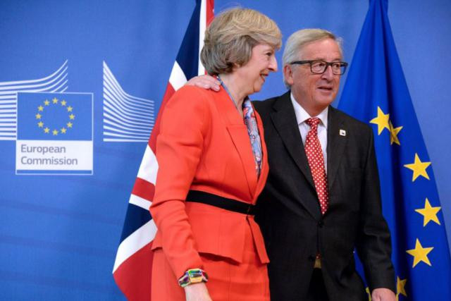 Pour la deuxième fois en quelques mois, les commentaires qu’aurait faits Jean-Claude Juncker suite à ses échanges avec Theresa May se sont retrouvés publiés. (Photo: Commission européenne/archives)
