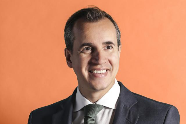 Franck Marchand (photo) et Ivo Bauwens débattent de la place du secteur de la réassurance au Luxembourg dans le Dossier de l'édition de septembre/octobre de Paperjam2. (Photo: Luc Deflorenne)