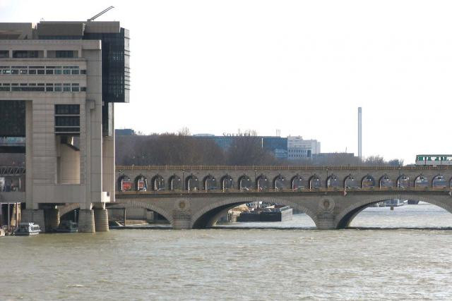 La Direction générale des Finances publiques a ouvert une enquête fiscale sur les conditions de la vente de l'ancienne villa de Raymond Barre. (Photo: Licence C.C.)