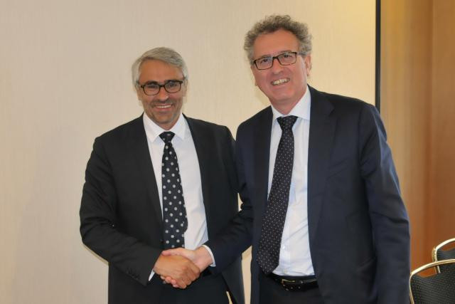 Une des étapes de la transparence assumée a été franchie le 30 octobre à Berlin. Sur la photo, Pascal Saint-Amans, directeur fiscal de l'OCDE, avec Pierre Gramegna. (Photo: MinFin)