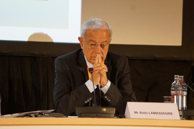 Alain Lamassoure se réjouit des conclusions de la commission taxe sur l’imposition des entreprises. (Photo: chd.lu)