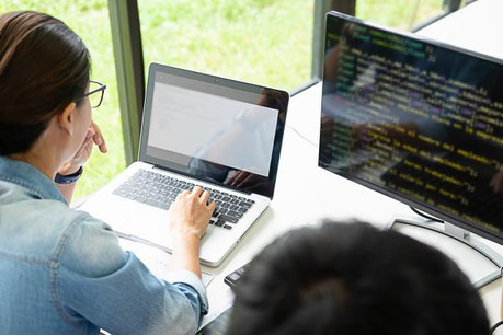 Si le profil de développeur figure sans conteste en haut de cette liste des «most wanted», c’est en raison de l’augmentation constante de la demande en softwares. (Photo: Shutterstock)