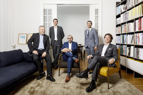 Le conseil d’administration de Maison Moderne. De gauche à droite, Jean-Claude Bintz, Etienne Velasti, Mike Koedinger, Richard Karacian, Daniel Schneider. (Photo: Maison Moderne)