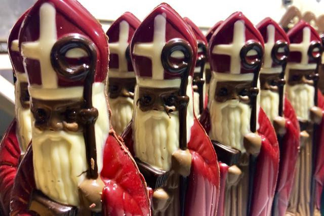 Le cortège des saints Nicolas en chocolat n’attend plus que d’être mangé. (Photo: Genaveh)