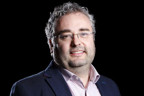 900x600_mike_sergonne.jpg