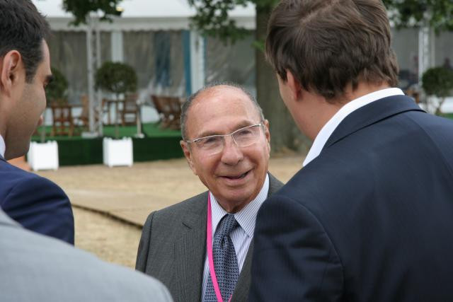 En 2009, l’ancien PDG du groupe Dassault avait perdu son siège de maire qu’il occupait depuis 1995, après l’invalidation de ses comptes de campagne par le conseil d’État français. (Photo : Licence CC)