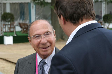 Serge Dassault, ici en 2009, était la quatrième fortune française, avec un patrimoine estimé à 19 milliards d’euros par Forbes. (Photo: Licence C.C.)