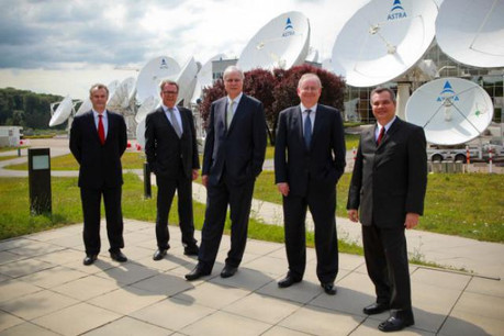 Les cinq membres du comité de direction de SES. (Photo: SES)