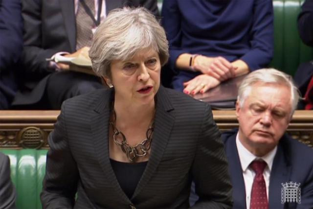 L’adoption d’un amendement donnant le dernier mot aux députés sur l’accord du Brexit constitue un nouveau camouflet politique pour Theresa May, de plus en plus affaiblie. (Photo: Parliament TV)