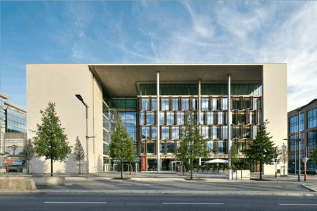 L’immeuble Axento se situe à quelques centaines de mètres du siège de KMPG, également sur l’avenue J.-F. Kennedy. (Photo: JLL)