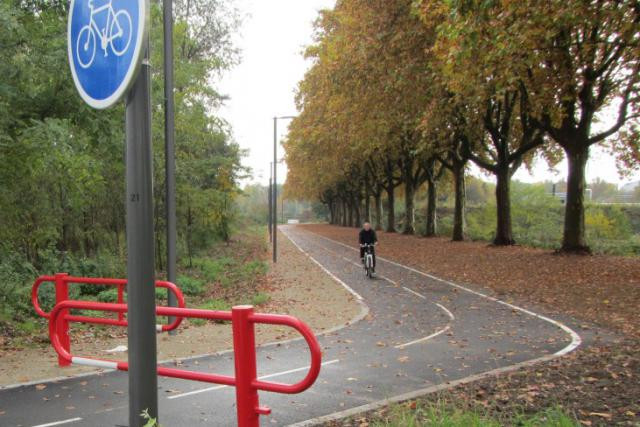 Les 27 kilomètres de piste qui seront aménagés seront réservés aux seuls cyclistes, qui se les partageront avec les piétons. (Photo: Licence CC)