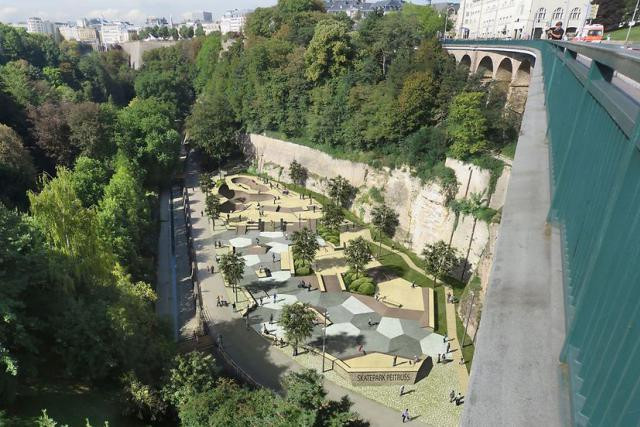Le «Skatepark Péitruss» prendra place sous le viaduc, dans la rue Saint-Quirin. (Illustrations: Ville de Luxembourg)