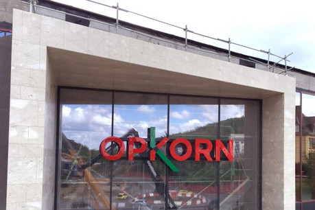 Magasins de mode et accessoires prendront bientôt place aux côté de l’hypermarché Auchan. (Photo: Andrés Lejona)