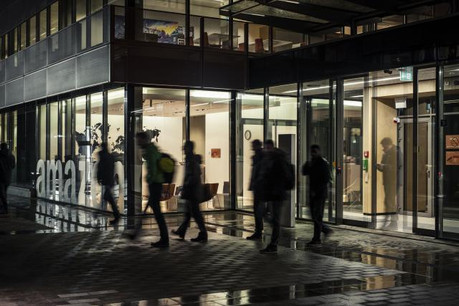 Loin d'être une coquille vide, Amazon emploie un millier de personnes au Luxembourg où il a établi son siège européen. (Photo: Mike Zenari / archives)