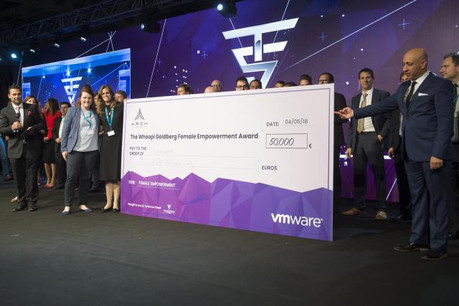 C'est la start-up luxembourgeoise StarTalers qui a gagné un prix de 50.000 euros avec son application qui aide les femmes à mieux gérer leur épargne. (Photo: Anthony Dehez)