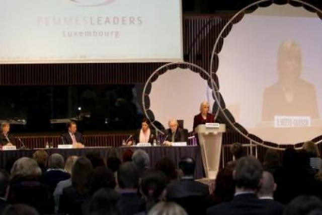 La table ronde a rassemblé près de 300 personnes à Luxembourg Congrès. (Photo: Luc Deflorenne)