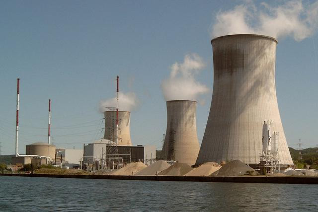 La centrale nucléaire de Tihange, qui compte trois réacteurs, est située à moins d'une centaine de kilomètres de la frontière luxembourgeoise. (Photo: DR)