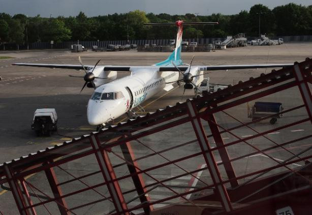 luxair-q400-in-berlin.jpg