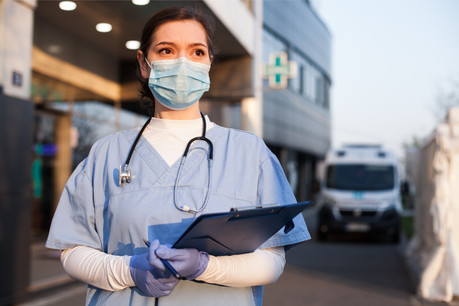 Les hospitalisations ont légèrement diminué en fin de semaine dernière et restent stables depuis avec 48 lits occupés. (Photo: Shutterstock)