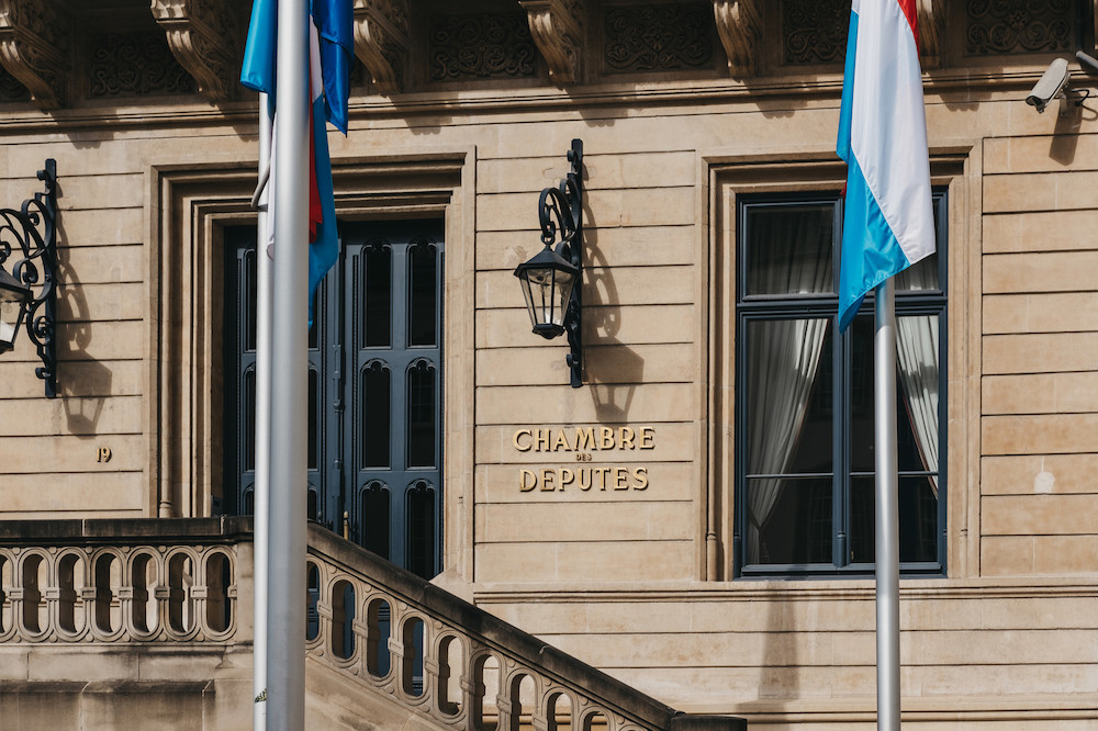 Certaines dispositions des directives anti-blanchiment et DAC 6 ont été transposées dans le droit national après le vote des députés samedi à la Chambre. (Photo: Shutterstock)