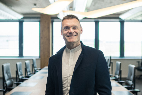 Gilles Feith, photographié ici au siège de Luxair à Munsbach, est devenu le CEO de la compagnie aérienne en juin 2020. (Photo: Mike Zenari/Maison Moderne)