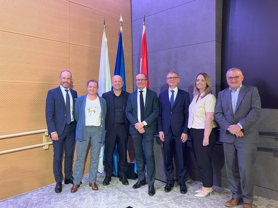 Robert Fischer (au centre) a été réélu président de l'Ordre des experts-comptables lors de l’assemblée générale qui a eu lieu le 27 juin dernier. (Photo: OEC Luxembourg)