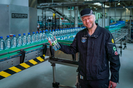 Philippe Antoine pilote une équipe de 65 salariés qui monte jusqu’à 85 effectifs durant les mois d’intense activité de l’usine gaumaise. (Photo: Quentin Elleboudt/Nestlé Waters)