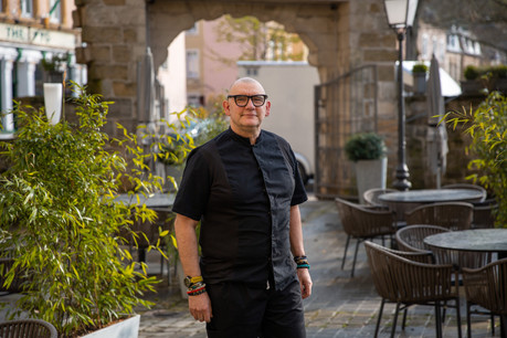 Le chef Michel Supper s’est fait connaître à Luxembourg de 2008 à 2014 à L’Annexe. Il prépare à présent avec enthousiasme la saison à venir dans les cuisines de la Brasserie Mansfeld, à Clausen. (Photo: Romain Gamba / Maison Moderne)