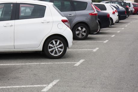 47 places sont prévues à Fey sur un parking gratuit, à proximité de la RD 66. (Photo: Shutterstock)