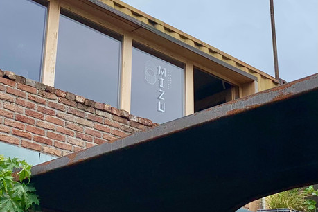 Délicatement posé sur un des toits-terrasses du Graace, Mizu propose des collations véganes et des boissons détox… (Photo: Maison Moderne)
