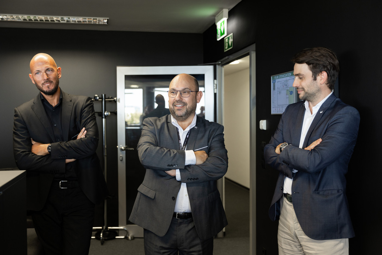 Samuel Di Giovanni (fondateur du groupe Protection Unit), Helder Lopes (directeur administrateur et opérationnel Protection Unit Luxembourg) et Nicolas De Angelis (CEO Belux) lors de l’inauguration des nouveaux locaux. (Photo: Romain Gamba/Maison Moderne)