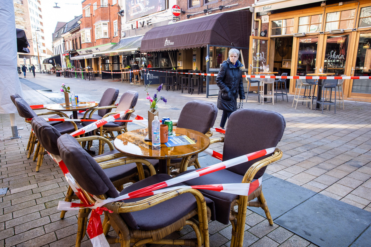 En février dernier, les Pays-Bas avaient déjà fermé cafés et restaurants. La mesure est à nouveau d’application depuis dimanche. (Photo: Shutterstock)
