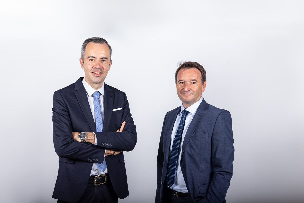 Gabriel Biedermann, Directeur de Territoire adjoint et Emmanuel Frantz, Directeur Territoire du Luxembourg.  Crédit photo : Eva Krins (Maison Moderne)