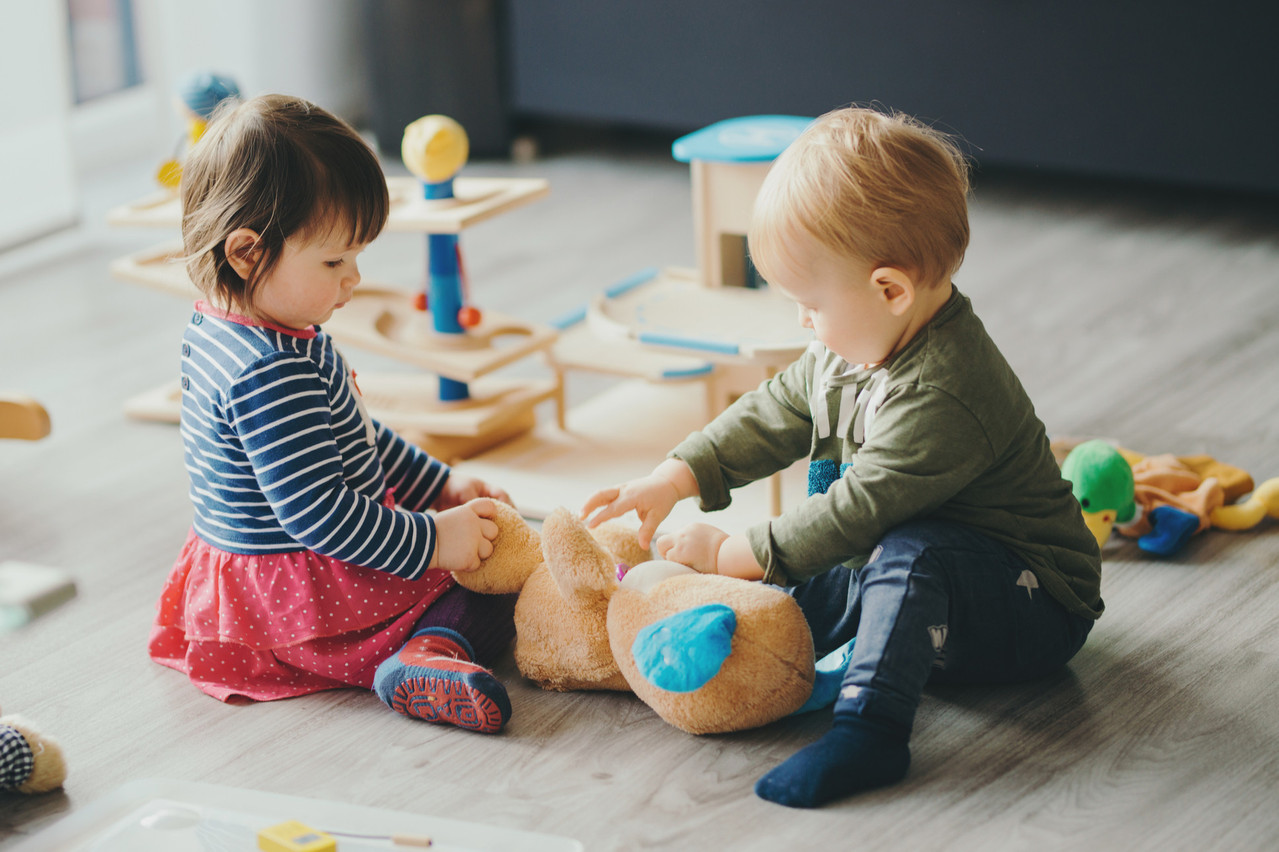 Éviter au maximum les contacts entre les enfants: un véritable challenge qui attend le personnel des crèches. (Photo: Shutterstock)