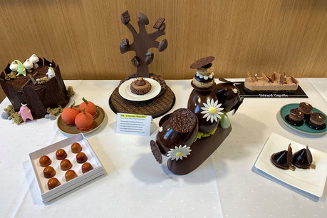 À quelques semaines de Pâques, les pâtissiers des Sucrés du Lux ont concocté des entremets et desserts au chocolat. (Photo: Paperjam)