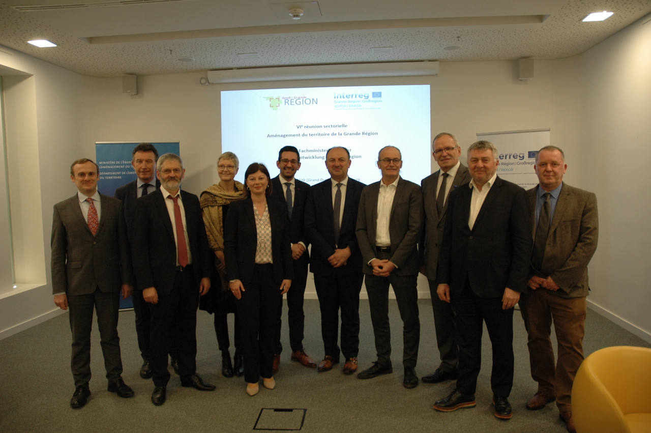 Les ministres et responsables politiques de l’aménagement du territoire de la Grande Région se sont rassemblés jeudi 16 janvier à Luxembourg. (Photo: MEA, DATer)