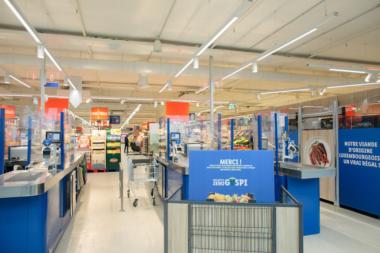 Lidl customers will now be able to choose between traditional checkouts and self-service terminals. Photo: Matic Zorman/Maison Moderne